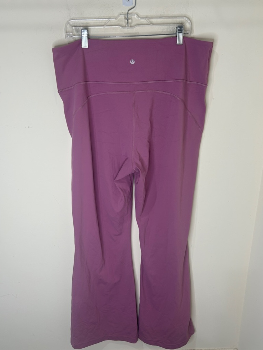 Lululemon Groove Super-High-Rise Flared Pant Nulu Velvet Dust Pink/Lilac Size 20 - Picture 7 of 16
